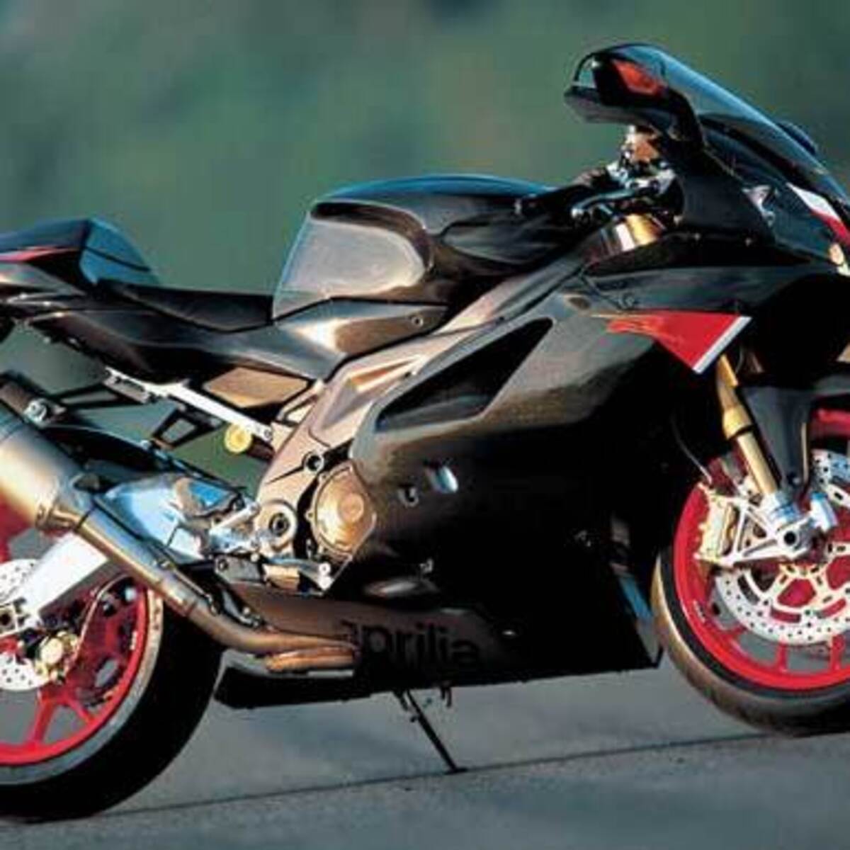 Aprilia RSV 1000 R Nera (2003 - 04)