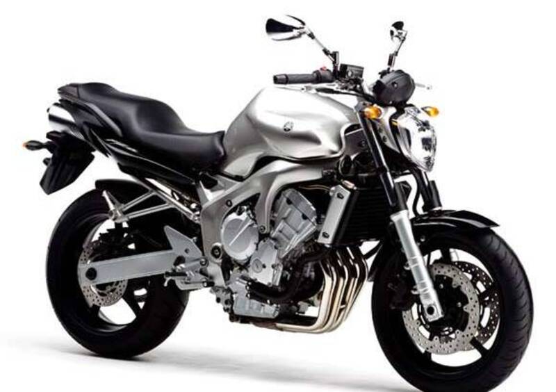 Yamaha FZ6 FZ6 (2004 - 07)