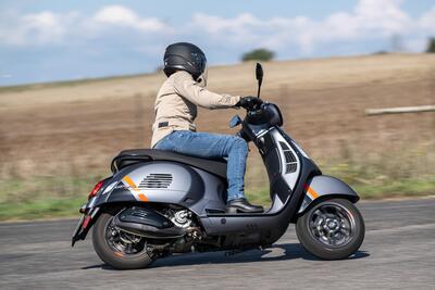 Piaggio Vespa GTS 300 TEST: il Vespone &egrave; tornato! [VIDEO]