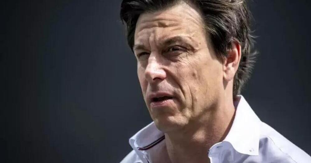 Adesso Wolff alza la voce: il boss Mercedes minaccia la FIA per la questione budget cap