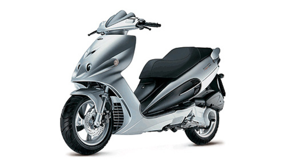 Malaguti F12 Phantom Max 250, prezzo e scheda tecnica - Moto.it