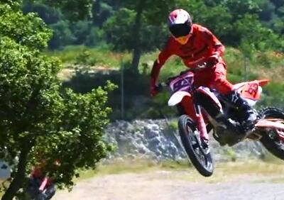 Questo Marc Marquez che non leva il gas neanche quando fa motocross! [VIDEO VIRALE]