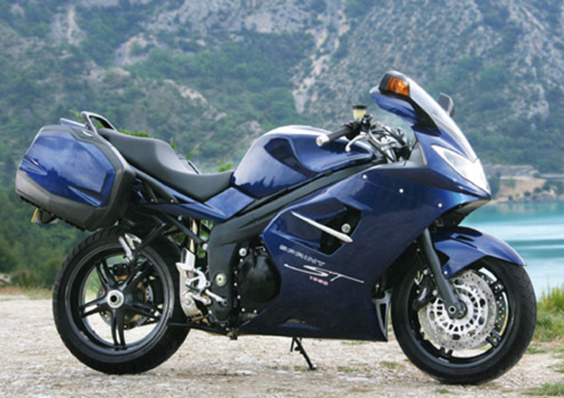 Triumph Sprint 1050 ST Sprint 1050 ST