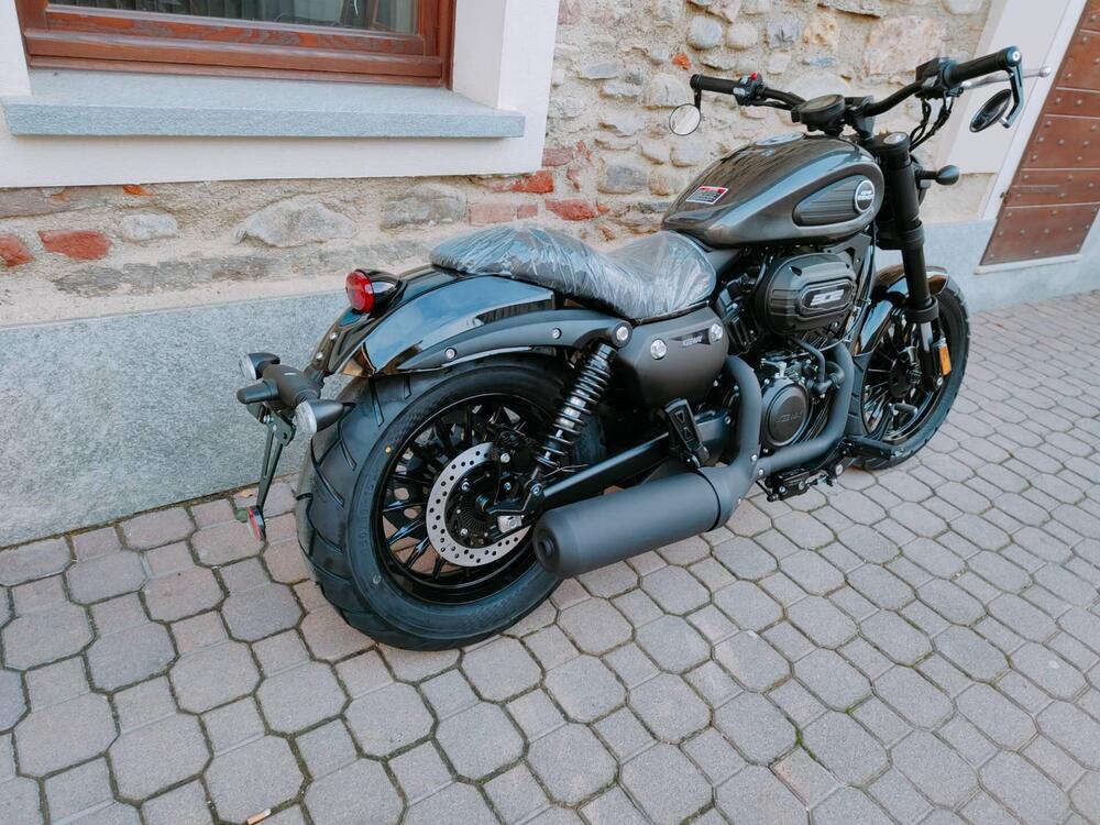 Keeway Motor V302 C (2022 - 26) (8)