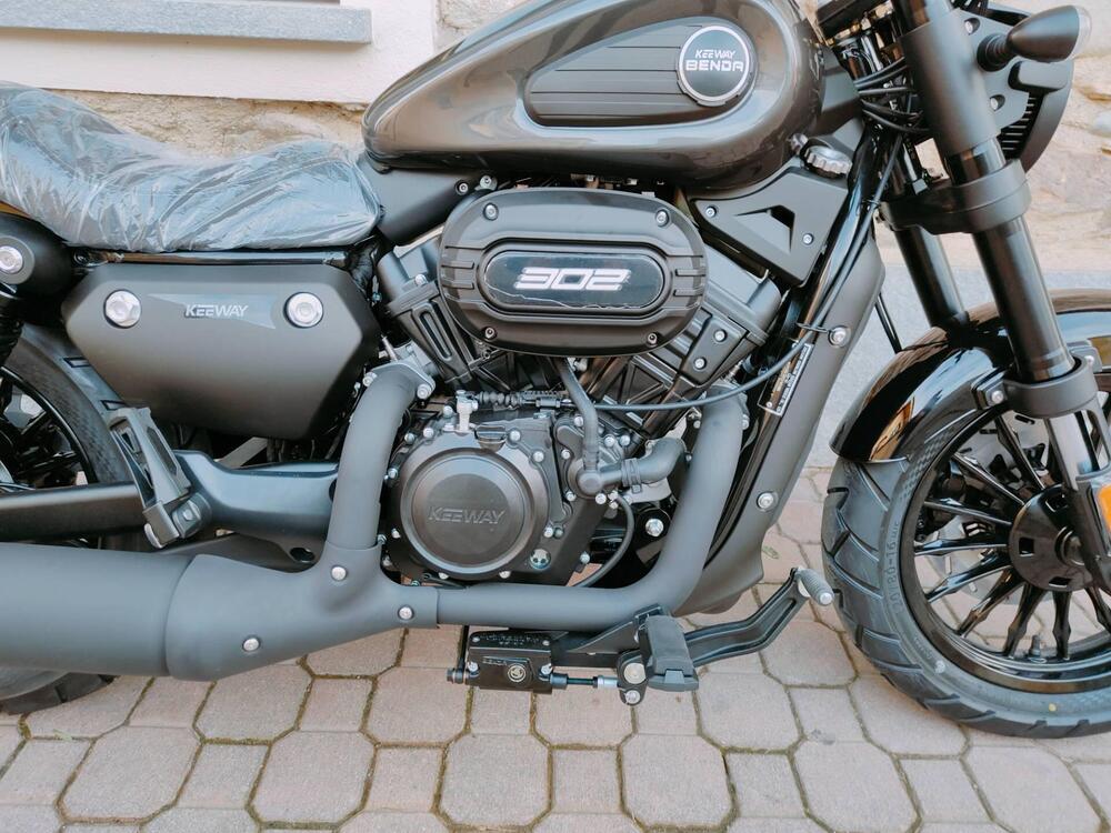 Keeway Motor V302 C (2022 - 26) (9)
