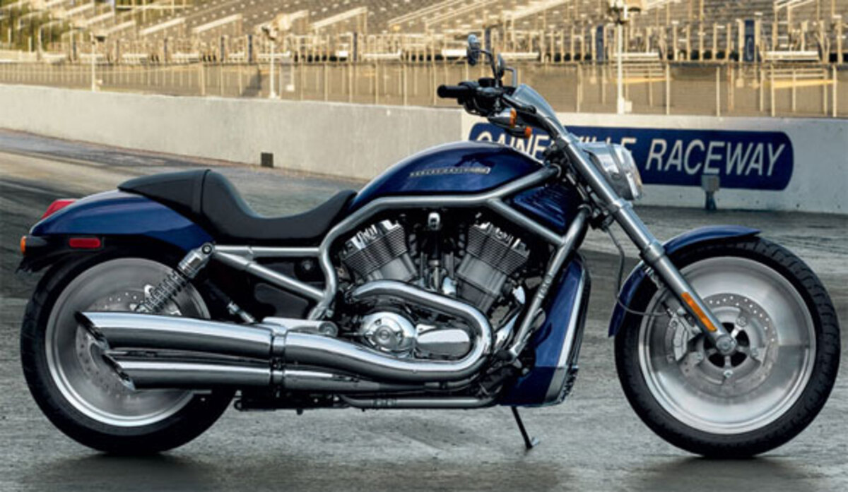 Harley-Davidson 1130 V-Rod (2006) - VRSCA
