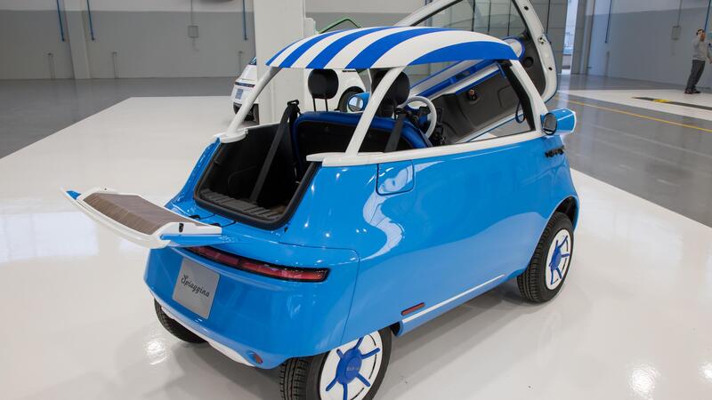 Microlino a Parigi 2022: la Isetta del nuovo millennio ha due nuove versioni al Salone