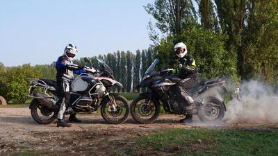 Benelli TRK 502 X VS BMW R 1250 GS Adventure: LE PIU&#039; VENDUTE IN ITALIA! [VIDEO]