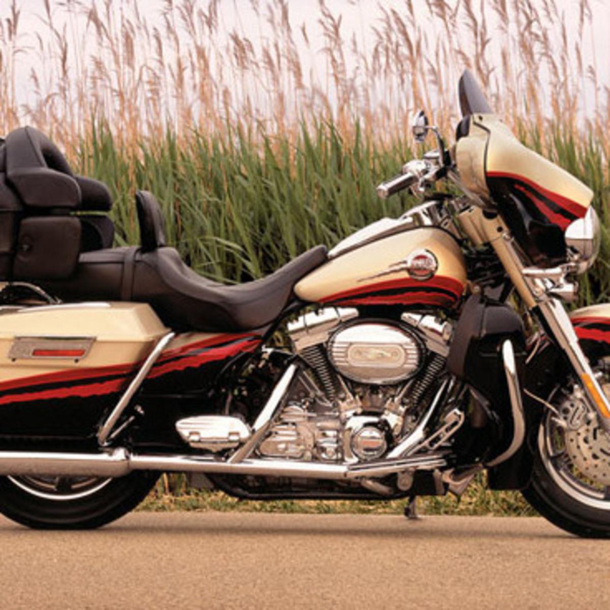 Harley-Davidson 1800 Electra Glide Ultra Classic (2005 - 06) - FLHTCUSE