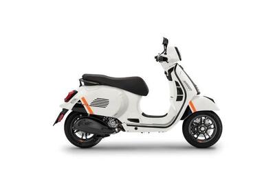 Vespa GTS 300 Super Sport (2023 - 24) nuova