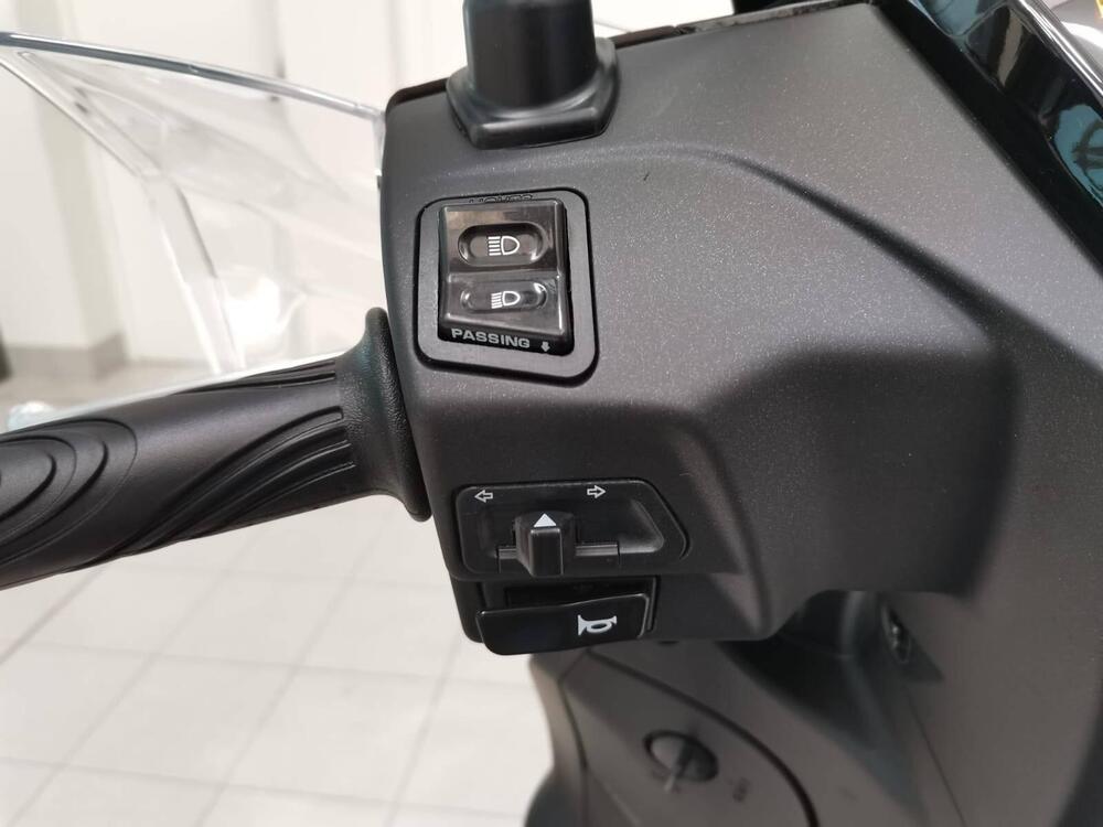 Kymco People 125i S (2021 - 25) (18)