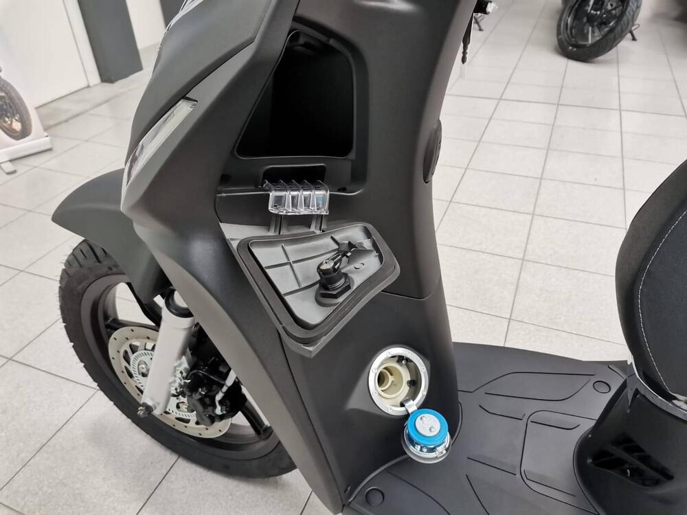 Kymco People 125i S (2021 - 25) (20)