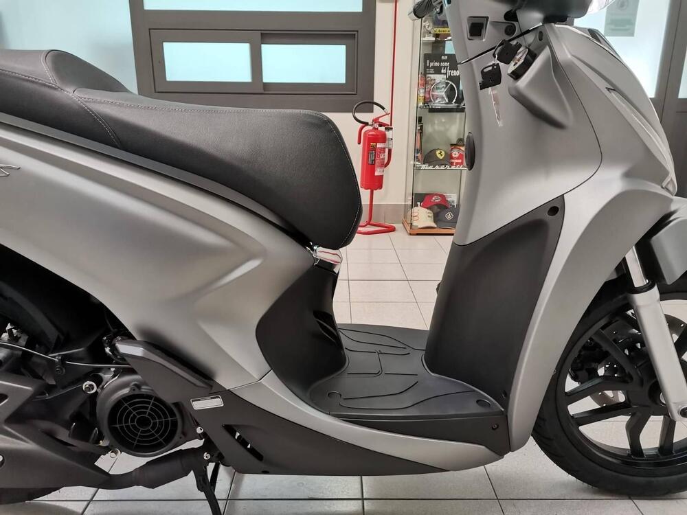 Kymco People 125i S (2021 - 25) (14)