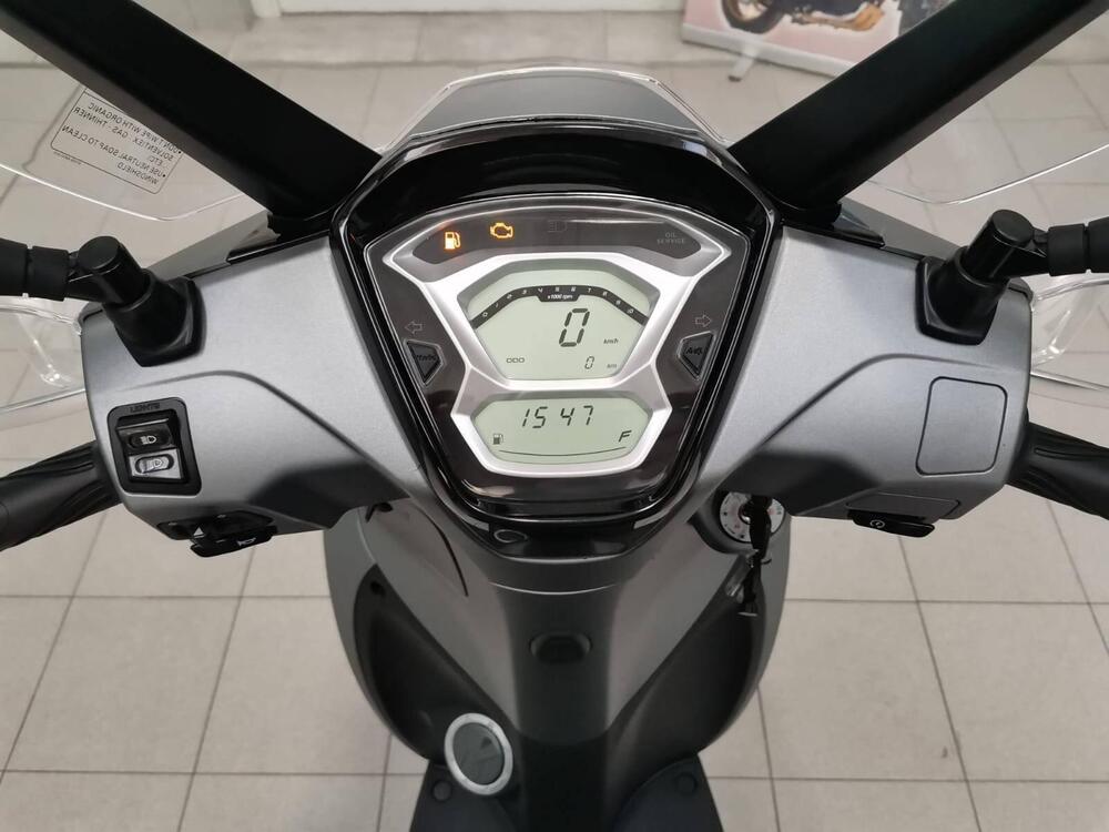 Kymco People 125i S (2021 - 25) (16)