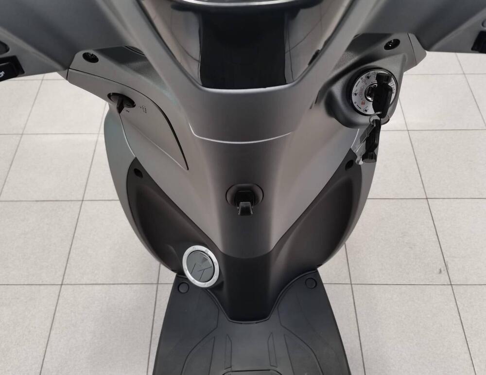 Kymco People 125i S (2021 - 25) (17)