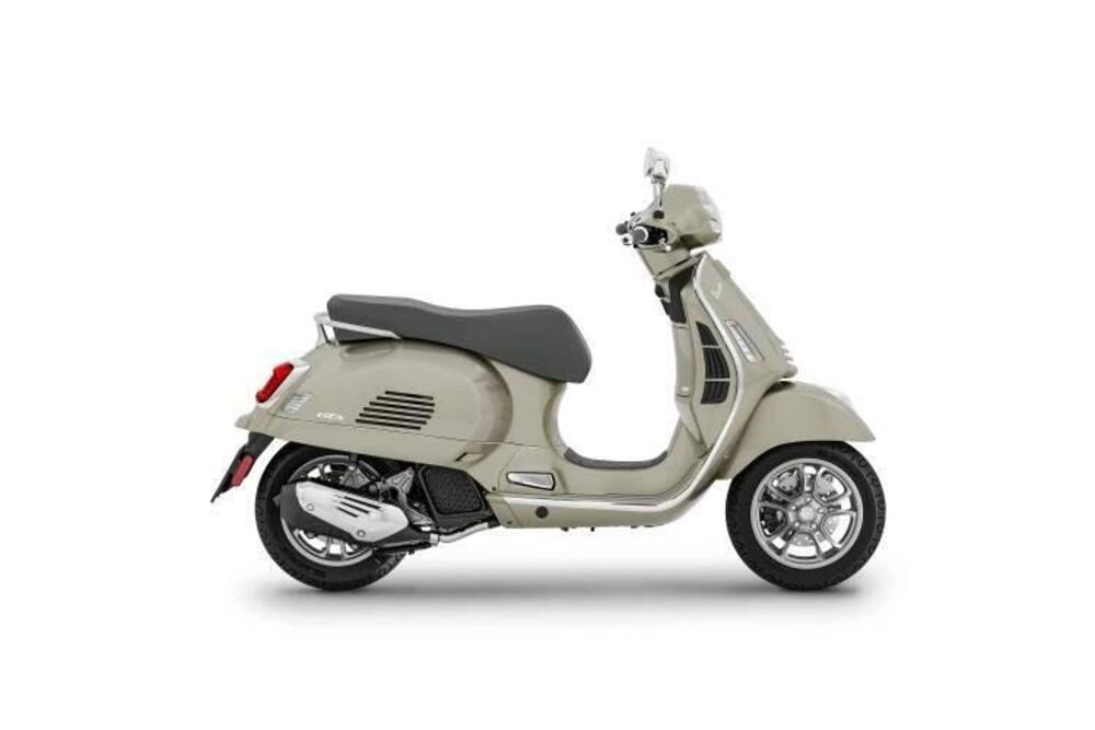 Vespa GTS 125 (2021 - 24) (2)
