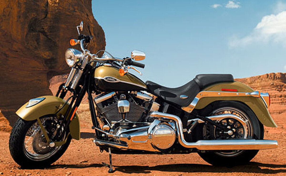 Harley-Davidson 1584 Springer Classic (2006 - 07) - FLSTSC