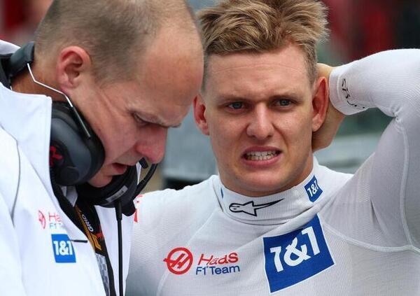 Schumacher sempre pi&ugrave; vicino al licenziamento in Haas: le parole del proprietario non lasciano molte speranze