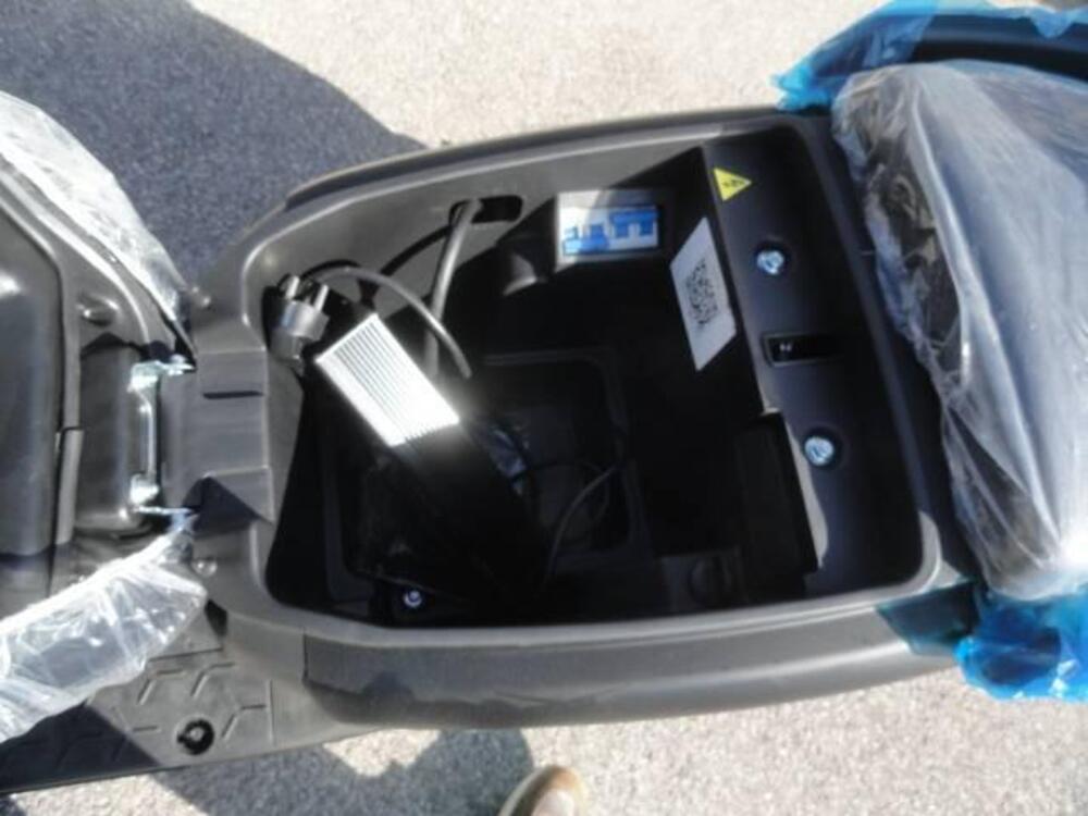 Yadea G5 Pro (2022 - 25) (9)