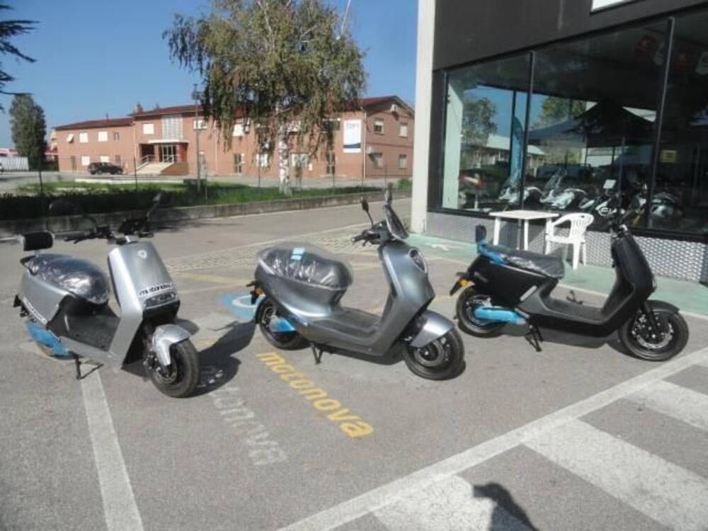 Yadea G5 Pro (2022 - 25) (10)