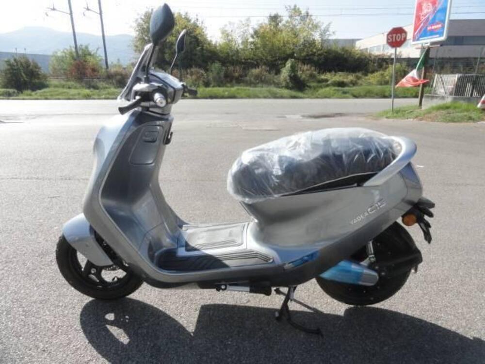 Yadea C1S (2020 - 25) (4)