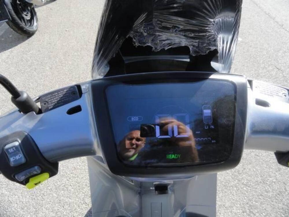 Yadea C1S (2020 - 25) (10)