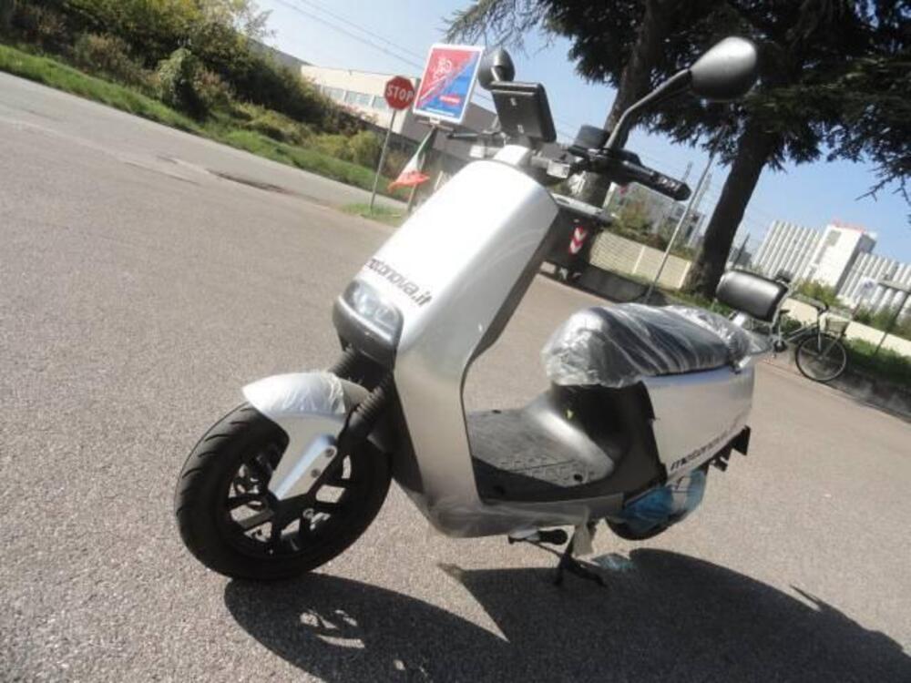 Yadea G5S (2022 - 25) (3)