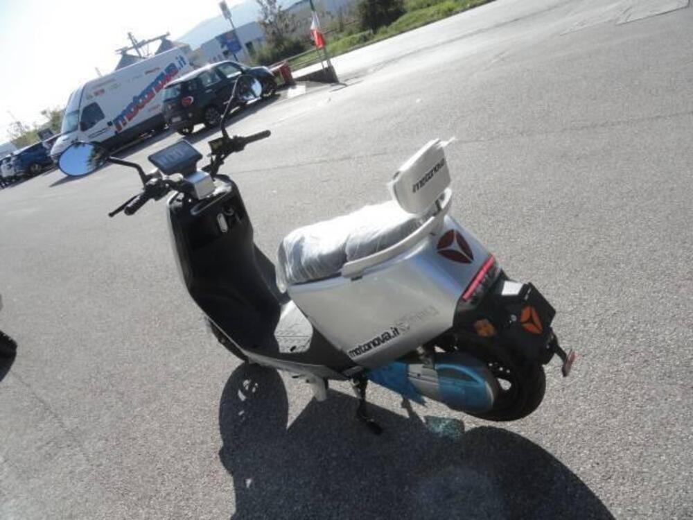 Yadea G5S (2022 - 25) (6)