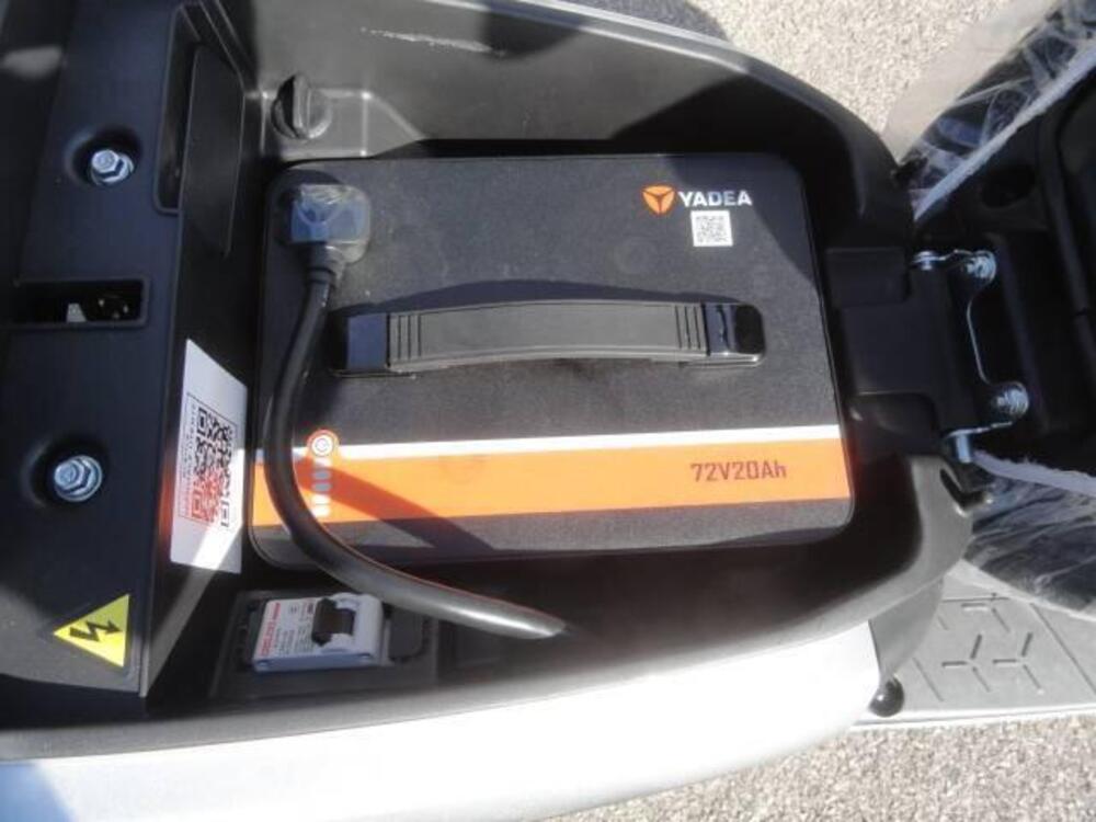 Yadea G5S (2022 - 25) (9)