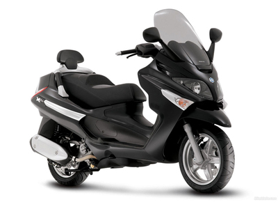 Piaggio Xevo 400