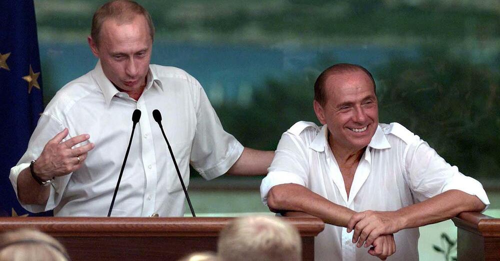 Berlusconi e gli audio choc: e se fosse amore omosessuale per Putin?