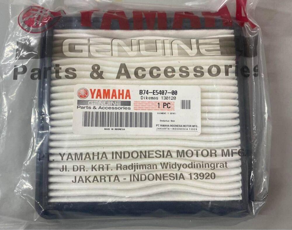 VENDITA STOCK MAGAZZINO RICAMBI E ACCESSORI YAMAHA (6)