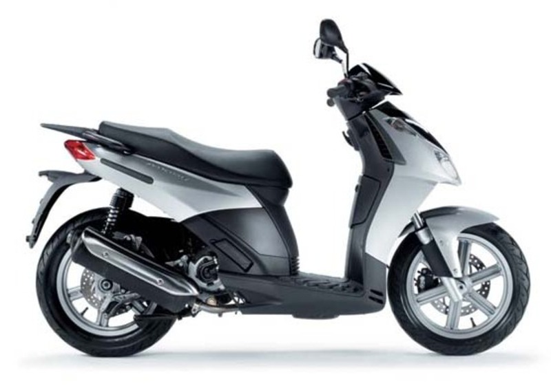 Aprilia Sportcity Cube 200 Sportcity Cube 200 (2008 - 12)