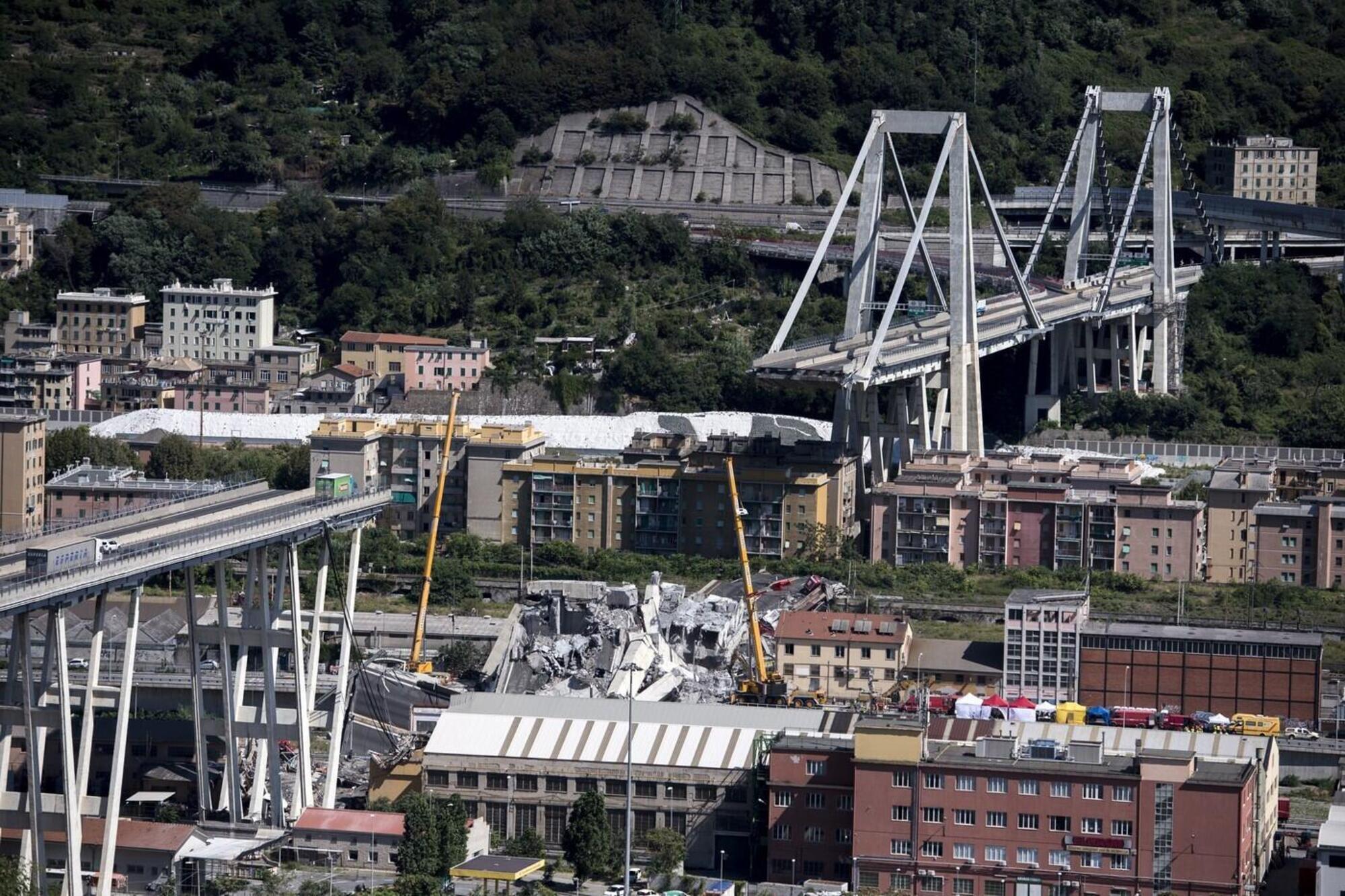 Il ponte Morandi di Genova dopo il crollo