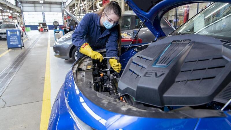 Auto elettrica: poca manutenzione ma ci sono i controlli periodici