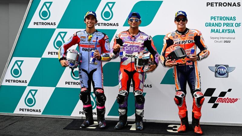 MotoGP 2022. GP della Malesia. Jorge Martin, pole stratosferica. Pecco Bagnaia, Fabio Quartararo, Aleix Espargaro a terra