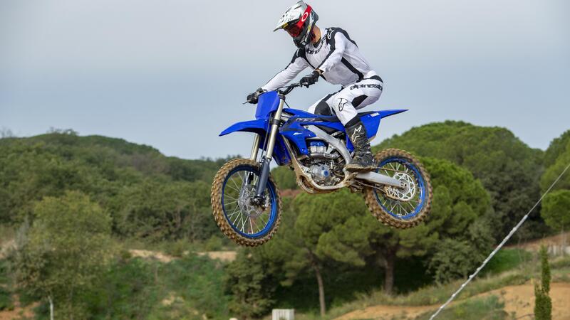 TEST Yamaha YZ450F MY23. Cura dimagrante [VIDEO]