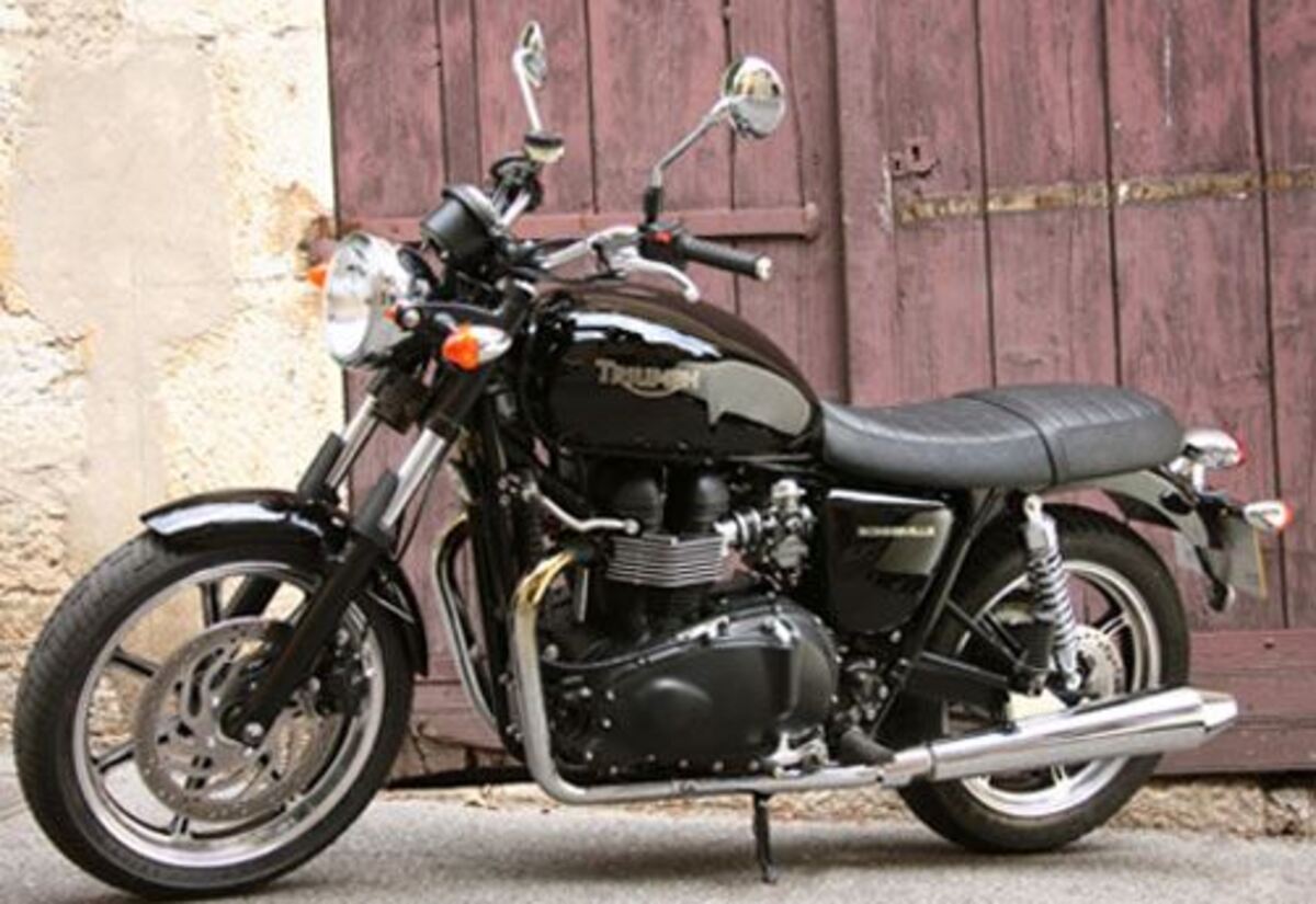 Triumph Bonneville (2007 - 16)