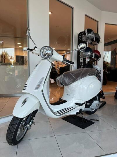 Vespa Primavera 125 (2021 - 23) nuova