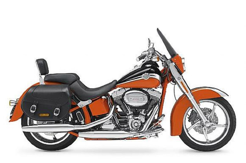 Harley-Davidson CVO - Custom Vehicle Operations 1800 Convertible (2010 - 11) - FLSTSE