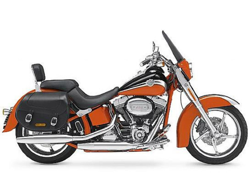 Harley-Davidson CVO - Custom Vehicle Operations 1800 Convertible (2010 - 11) - FLSTSE