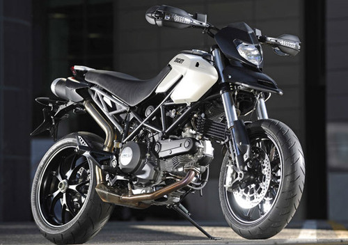 Ducati Hypermotard 796