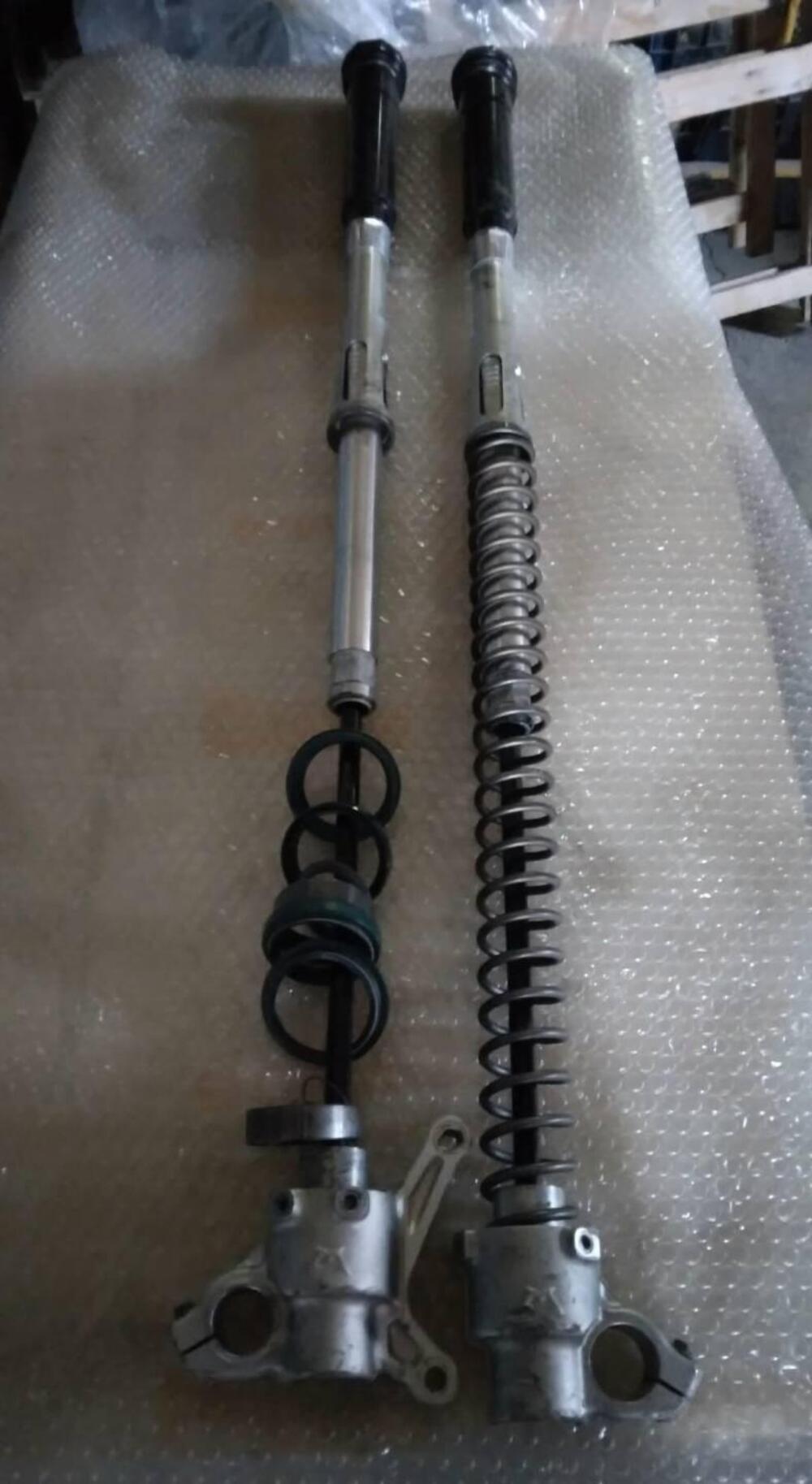 Marzocchi cartucce chiuse 48 per Beta Racing (2)