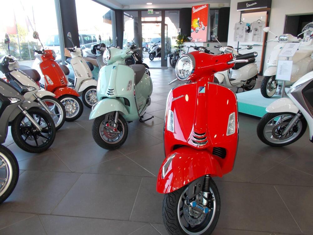 Vespa GTS 300 Super (2023 - 24)