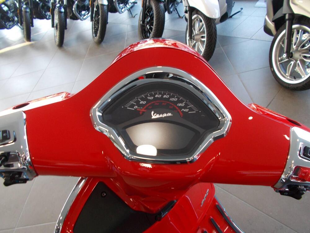 Vespa GTS 300 Super (2023 - 24) (5)