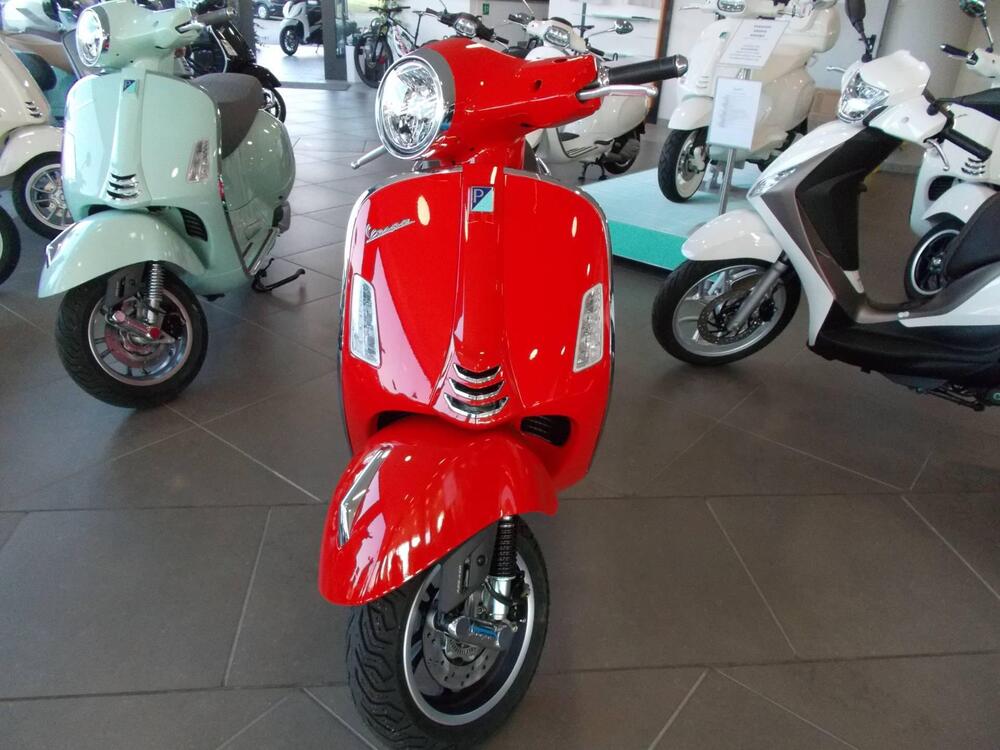 Vespa GTS 300 Super (2023 - 24) (7)