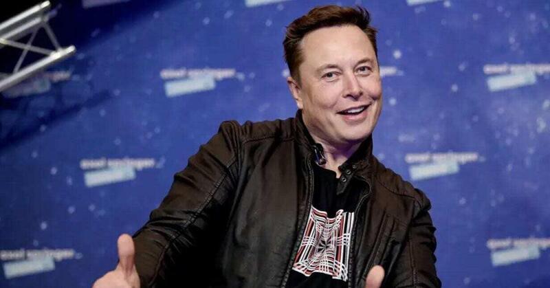 Elon Musk: auto, razzi, energia e uccellini. Twitter &egrave; suo, e partono i licenziamenti 