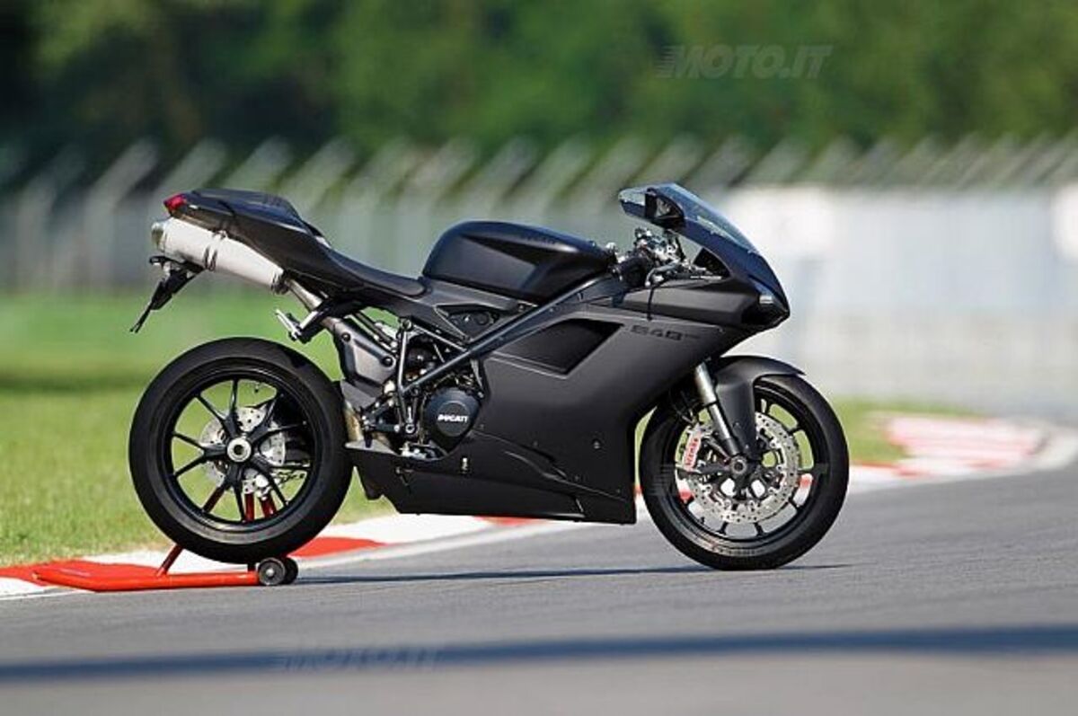 Ducati 848 EVO (2010 - 12)