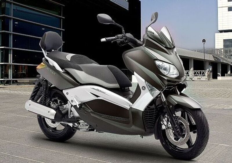 Yamaha X-Max 250 X-Max 250 Sport (2011 - 13) (2)