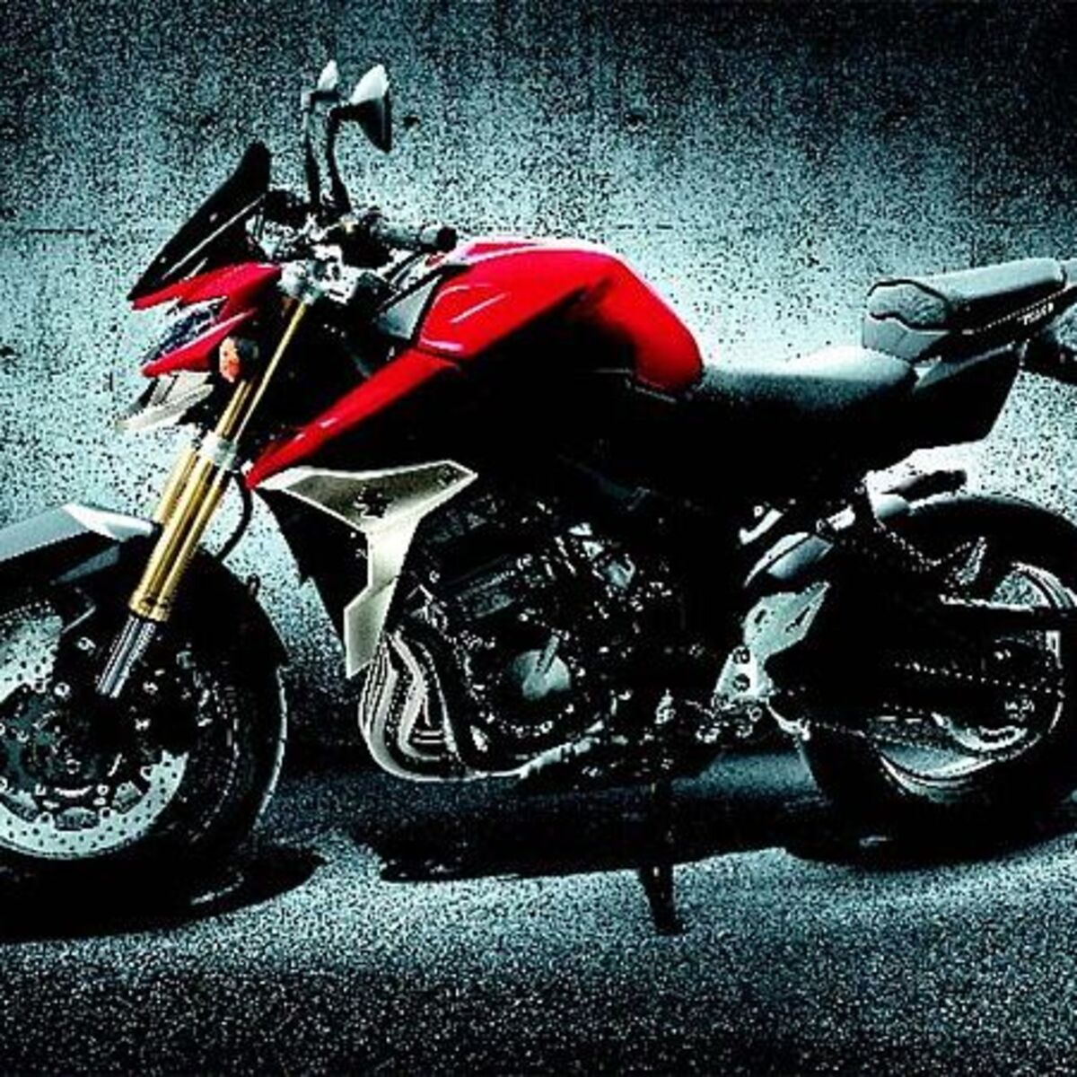 Suzuki GSR 750 (2010 - 15)